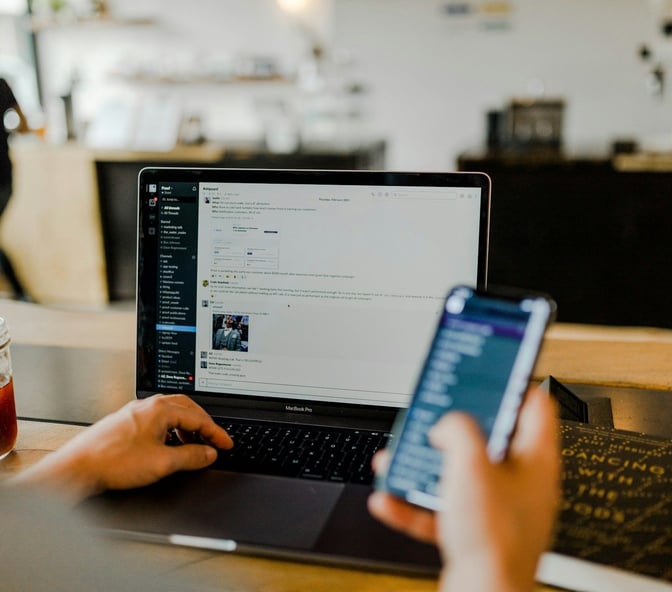 Plauti solutions for SaaS companies. Photo by Austin Distel on Unsplash